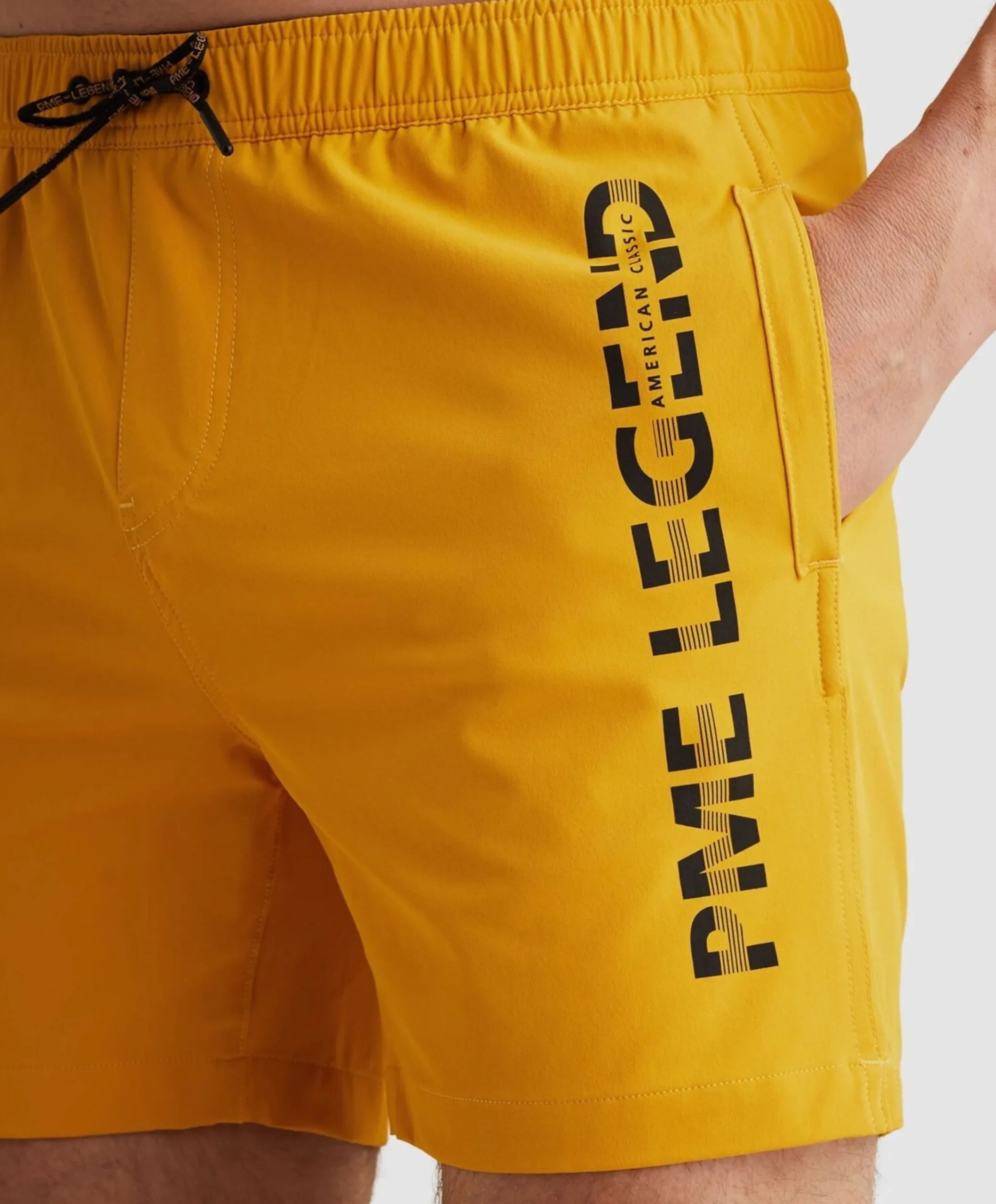 AIRFRAME SWIMSHORTS BIG LOGO PRINT heren zwembroek geel