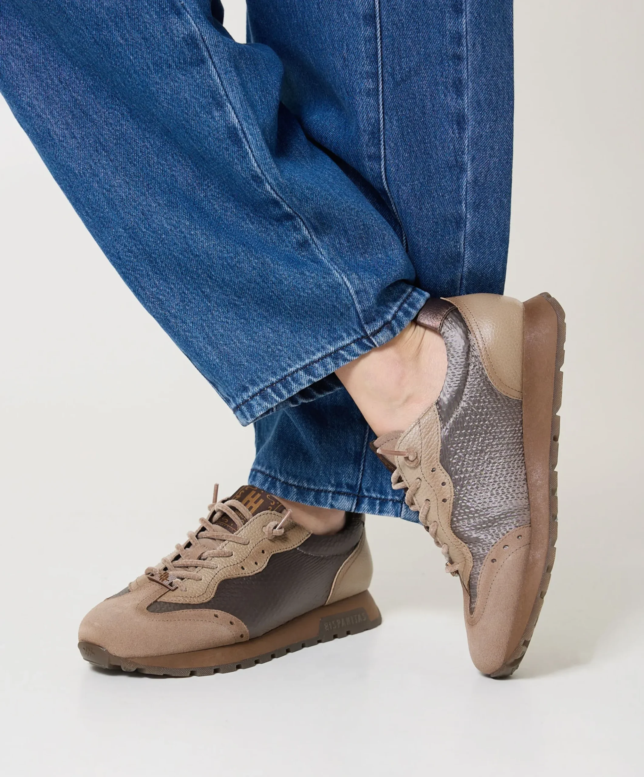 dames sneakers bruin