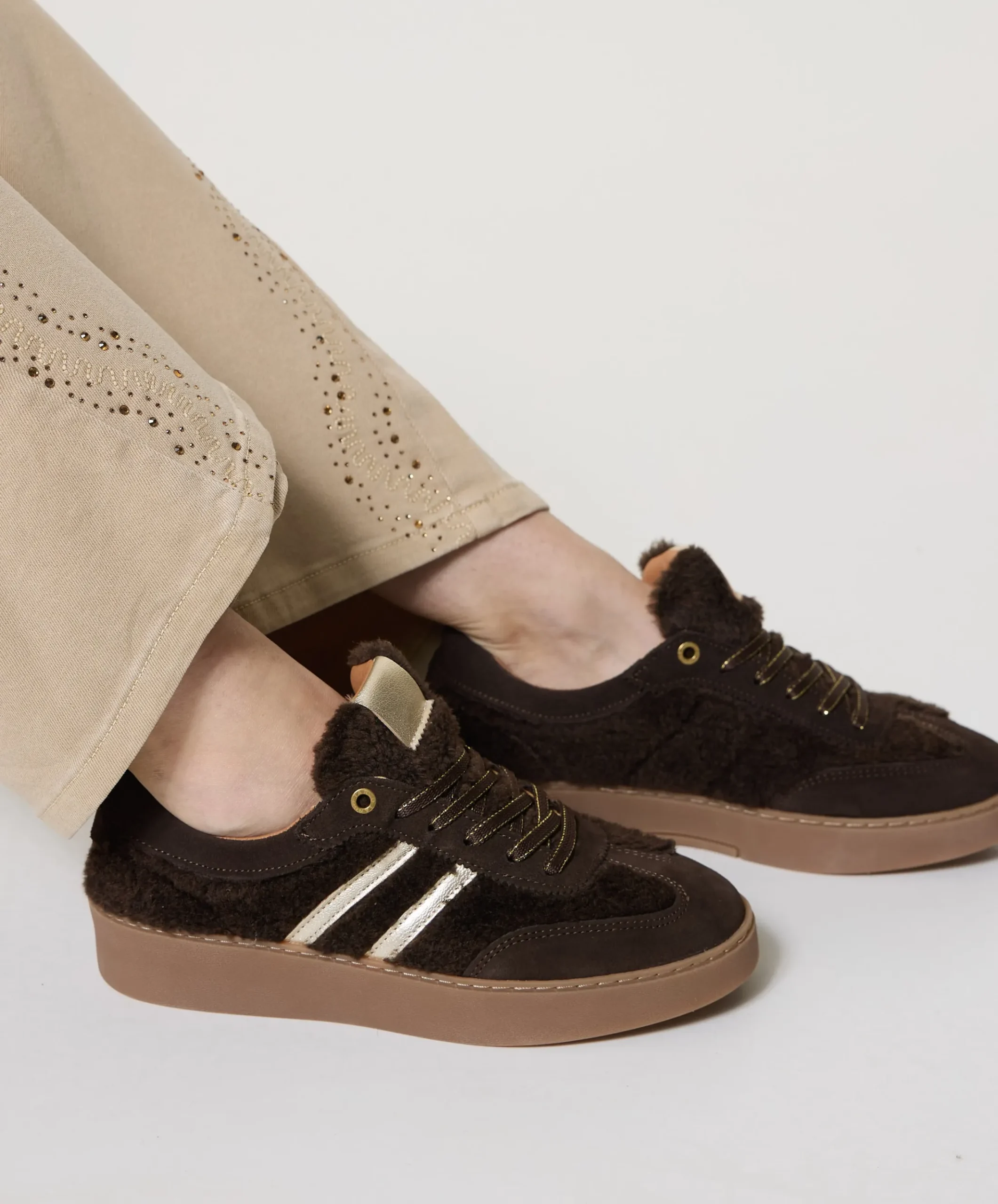 dames sneakers bruin
