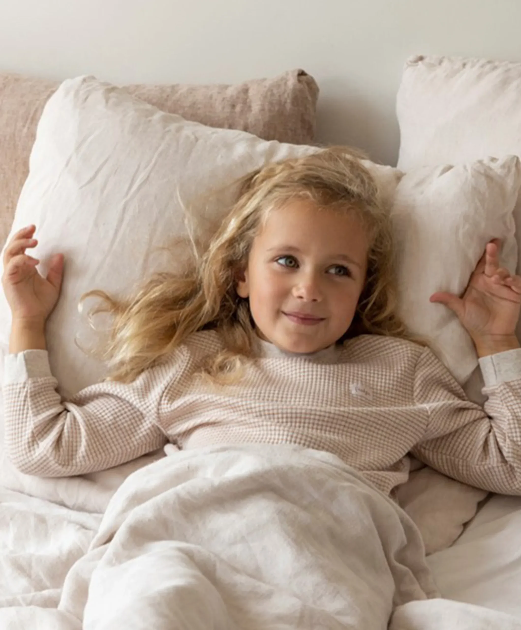 Uniseks pyjamaset bruin