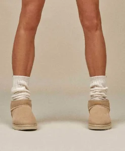 W classic ultra mini dames enkellaarzen beige